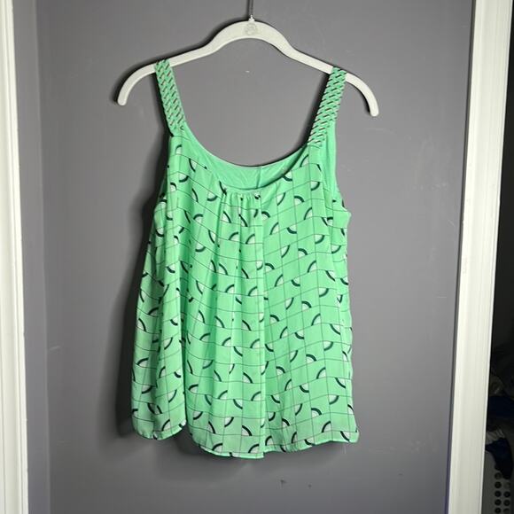 NY&Co Green Geometric Print Flowy Lined Tank Top Size Small - Picture 7 of 7